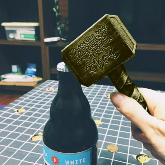 Creativo Abrebotellas destapador con forma de martillo de Thor